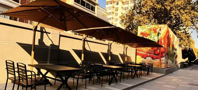 北京朵兰达V酒店(华熙LIVE·解放军301总医院店)图片