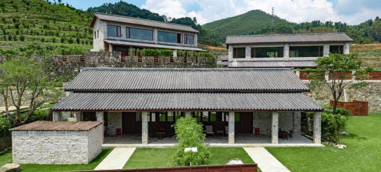 岭南小洞天·山野石屋古堡民宿图片