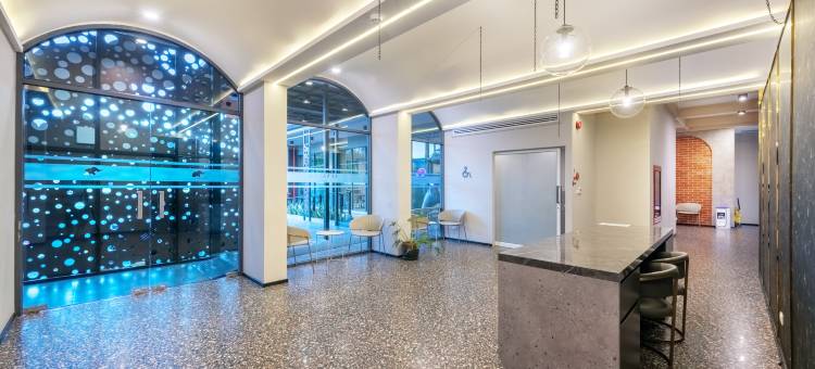 罗勇普拉伊普拉斯酒店(PLAAI Plus Hotel Rayong)图片