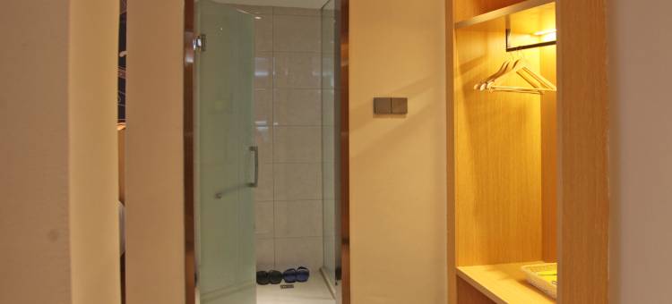 IU酒店(鹰潭火车站店)图片