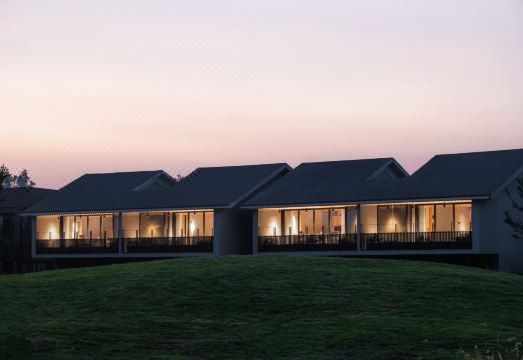 Chengdu Wenjiang Right Bank Swan Lake HomestayHotel Overview