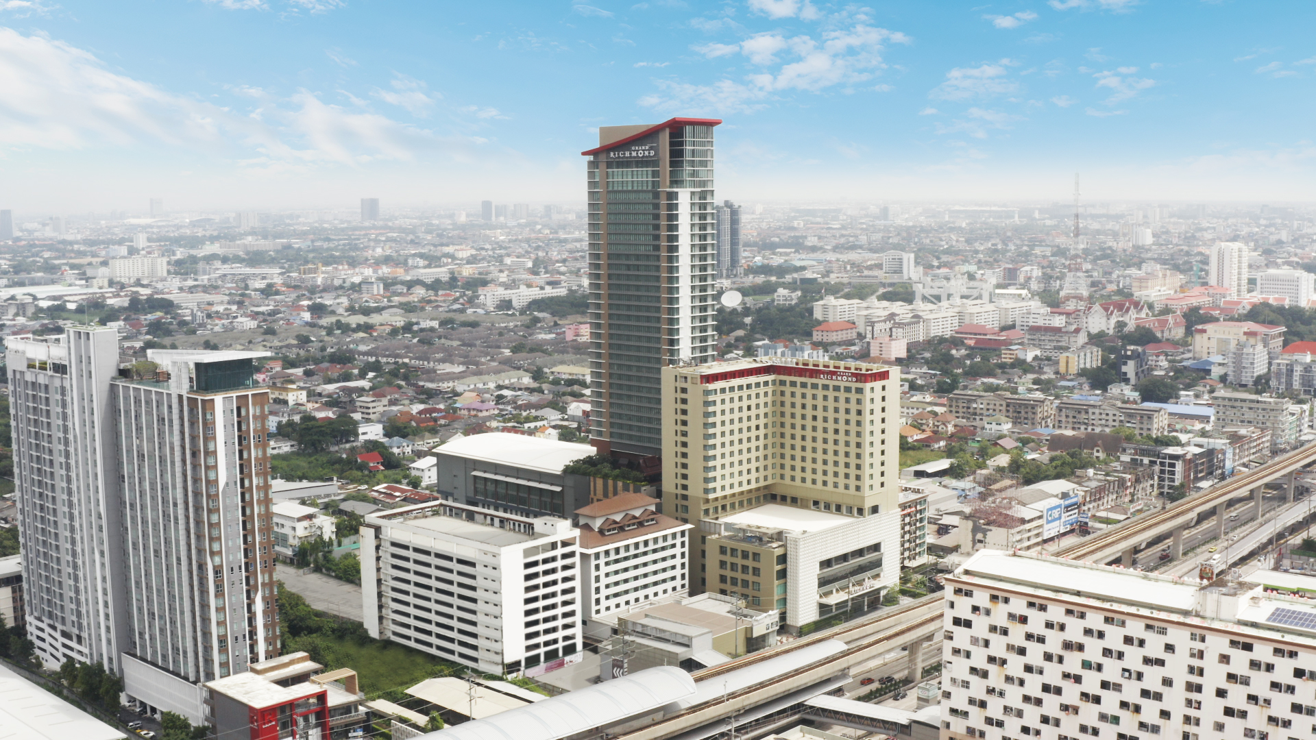 Grand Richmond Stylish Convention HotelOver view