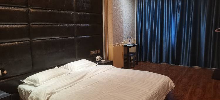 喀喇沁左翼凯风快捷宾馆图片