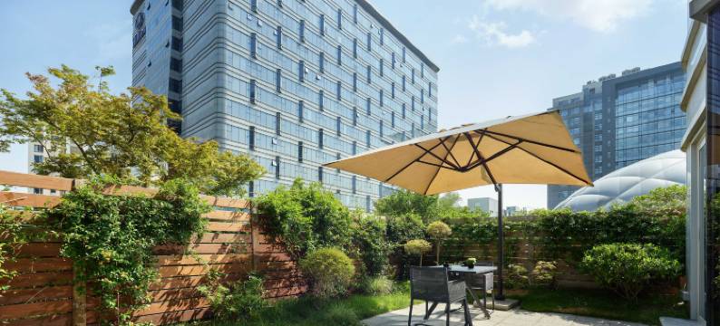 上海虹桥祥源希尔顿酒店图片