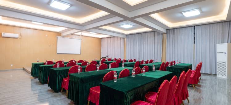 柏曼酒店(邹城西外环路兖矿东华店)图片