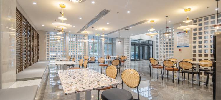 灰鲸国际酒店(龙泉店)图片