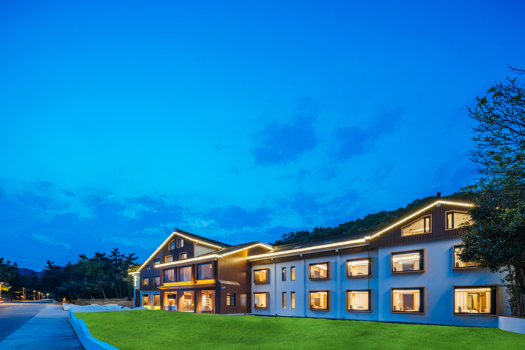 Floral Lux Hotel· Bamboo Fragrant HotelOver view