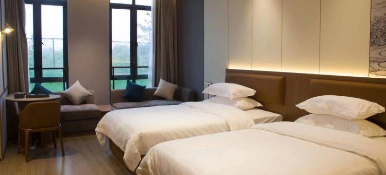 橙乡大酒店(信丰高铁西站店)图片