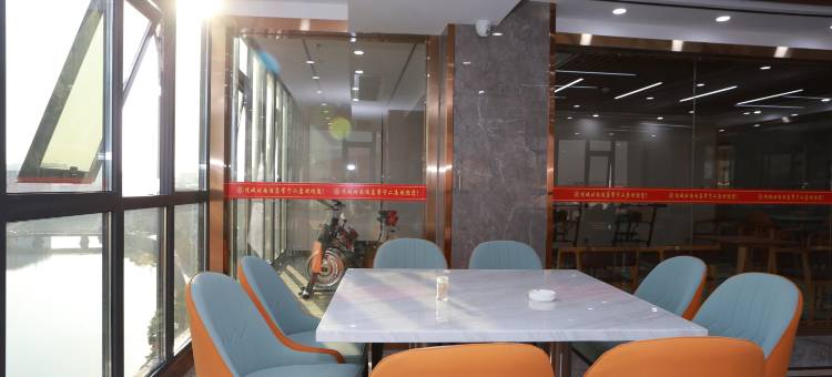 悦城时尚酒店(祁东政府广场店)图片