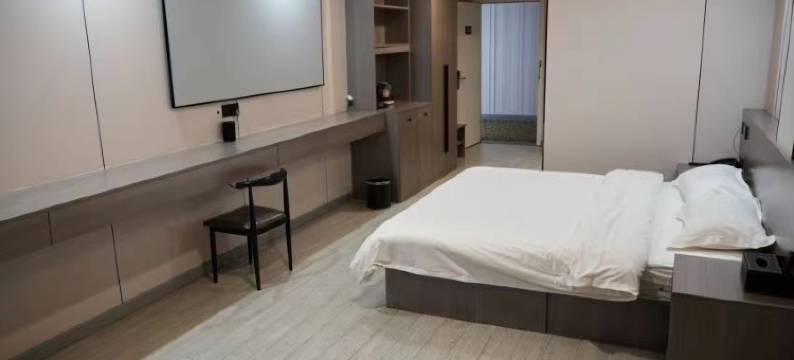 宏酒店·翔(沧州第八中学南川老街店)图片