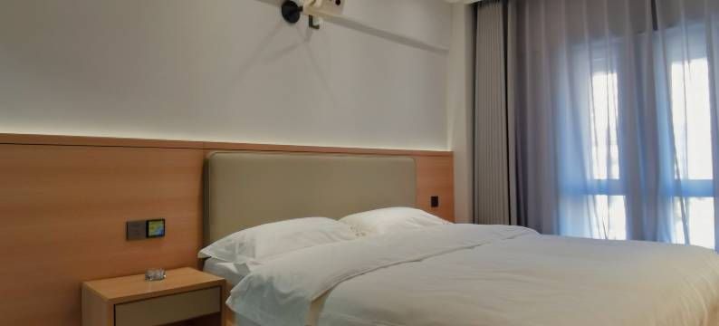 野猫民宿酒店(高铁站东广场店)图片