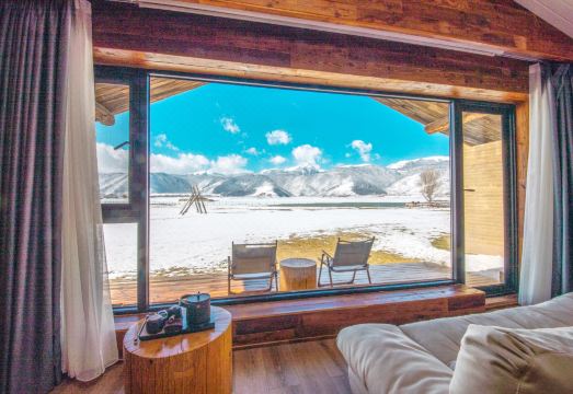 Shangri-La Skyland Tent Manor Hotel Overview