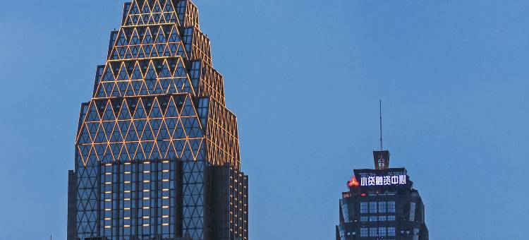 末旬·秋 设计师酒店(重庆解放碑洪崖洞店)图片
