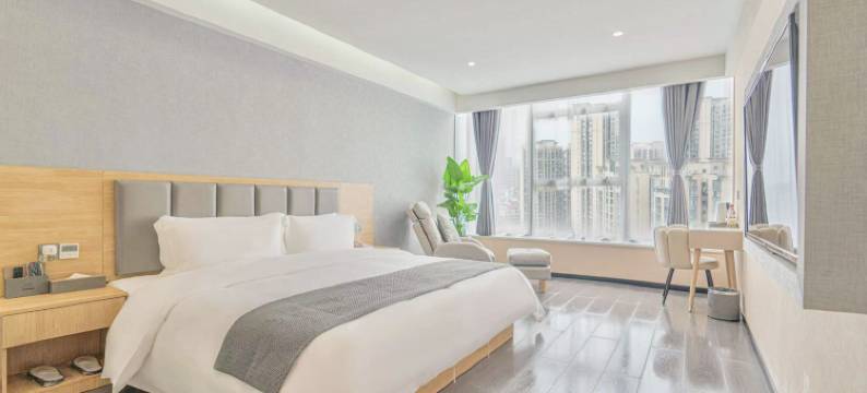 子归苑·高空酒店(眉山东站万达广场店)图片