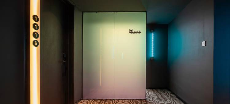 缘宿·SMAX设计师潮牌酒店(太原亲贤北街茂业天地店)图片