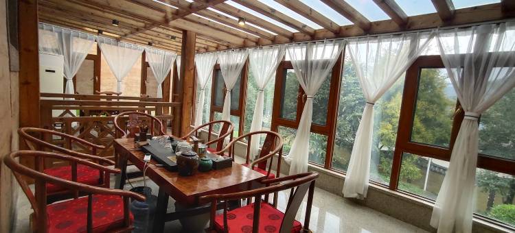 新平金湾民宿图片