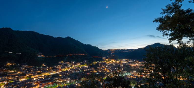 交友观景民宿(西江千户苗寨东引观景台店)图片