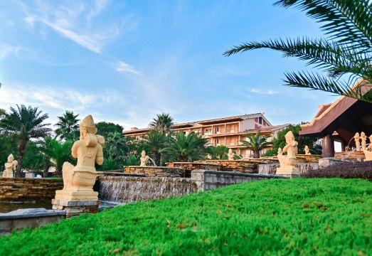 Suzhou Yangcheng Lake Lanting HotelHotel Overview