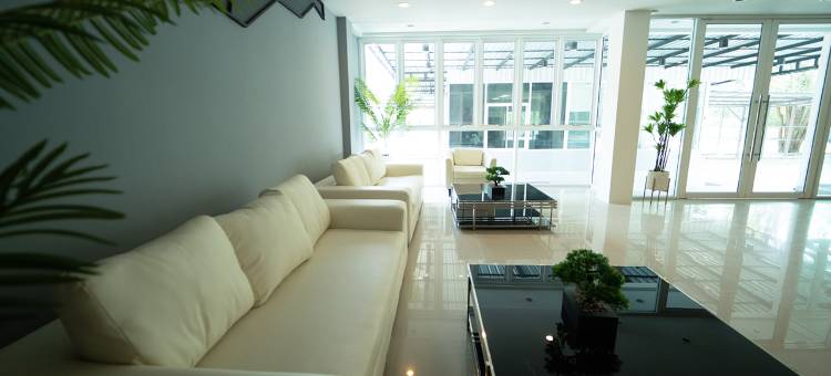 B2 那空沙旺精品&经济酒店(B2 Nakhon Sawan Boutique & Budget Hotel)图片