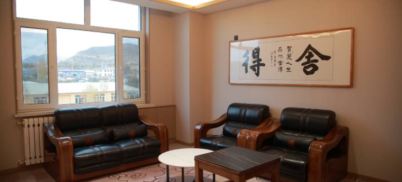 克什克腾旗经棚镇至云雀拾光酒店图片