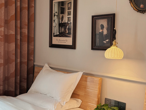 横道河子镇居里民宿