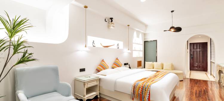 艾家智能民宿(阜阳颍州万达店)图片