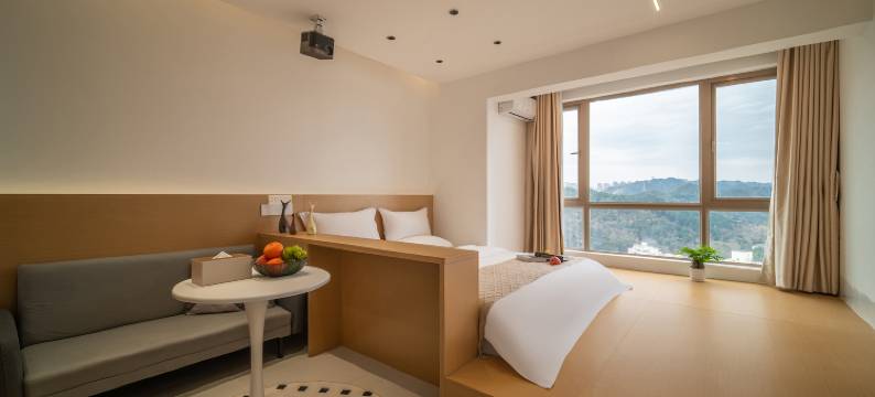 天际高空影院酒店(贵阳花果园购物中心店)图片