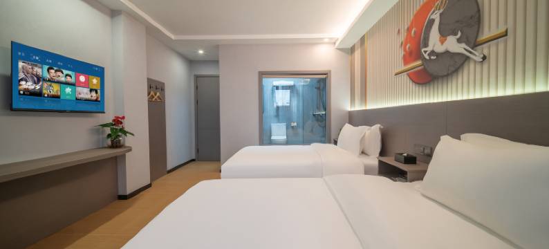 辉煌酒店(贵阳火车站万象城店)图片