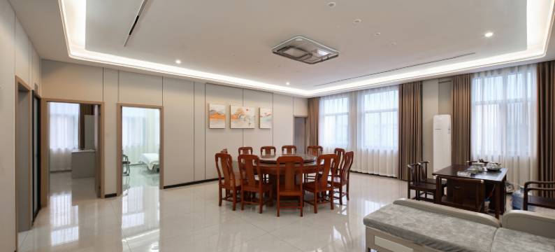 崇仁品尚酒店图片