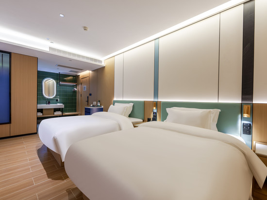 柏奥国际酒店(西安回民街钟楼地铁站店)