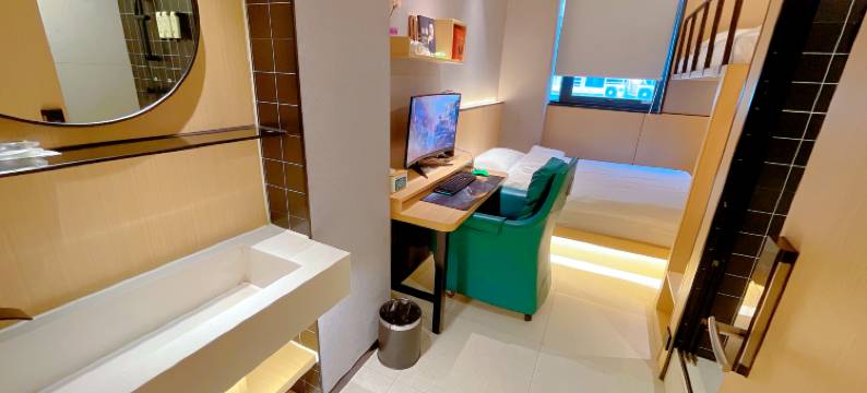 锦囊电竞泛娱酒店(宝安大仟里坪洲地铁站店)图片