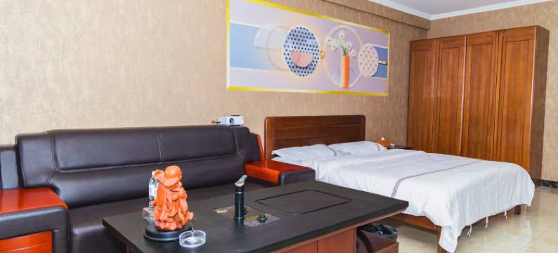 泽光自助民宿(承德南站店)图片