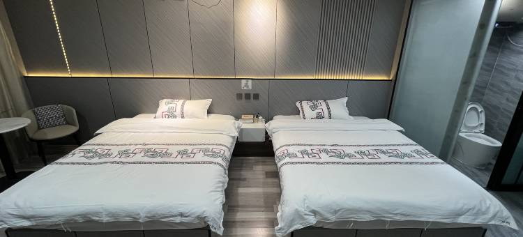 乌兰阡陌·栖舍(茶卡店)图片
