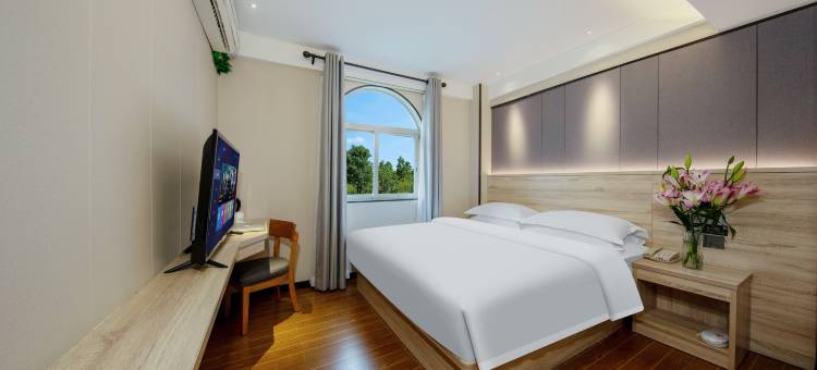 文星酒店(广州华南师范大学石牌校区华景路地铁站店)图片