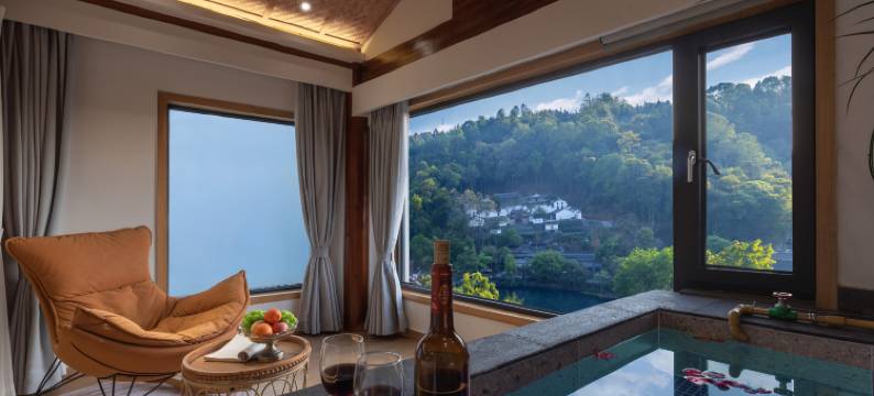 云间温泉湖畔民宿(和顺古镇野鸭湖店)图片