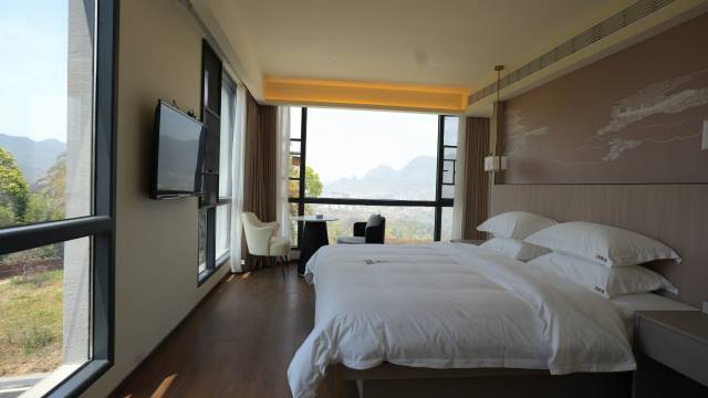 月亮湾度假酒店