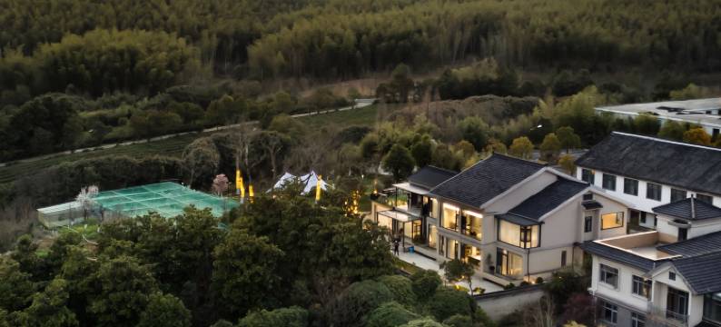 宜兴草千里·度假别院(大觉寺云湖风景区店)图片