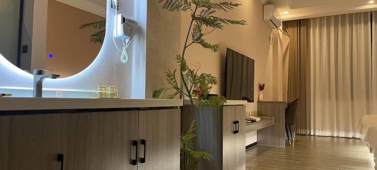 镇康明都商务酒店图片