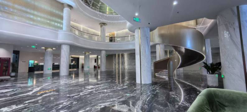 巴音布鲁克龙兴国际大酒店图片