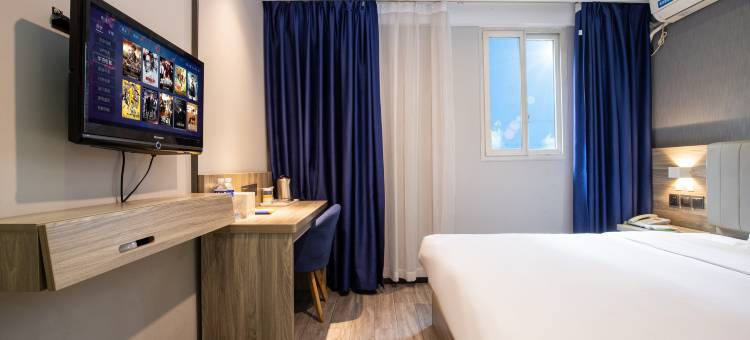 7天优品酒店(重庆袁家岗轻轨站奥体店)图片