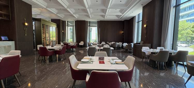 四季汇行政公寓(福州闽侯大学城厚庭地铁站店)图片