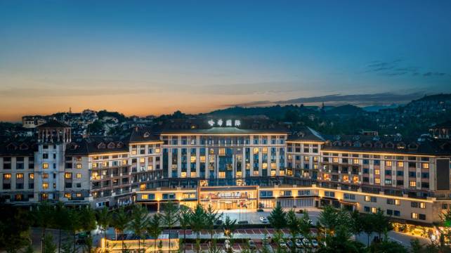 hotel overview picture