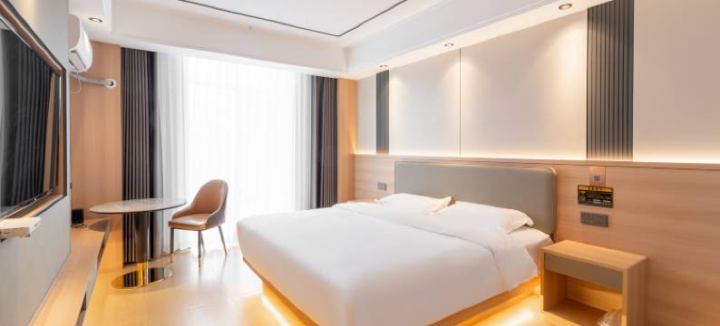 九天商务宾馆(赤峰林西一中店)图片