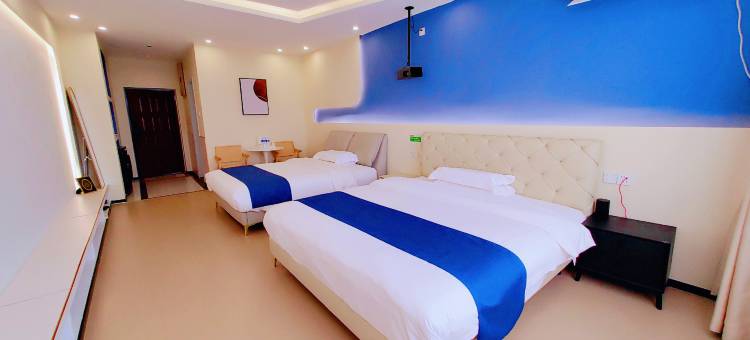 奇点智能酒店(德州德百物流批发城奥莱广场店)图片