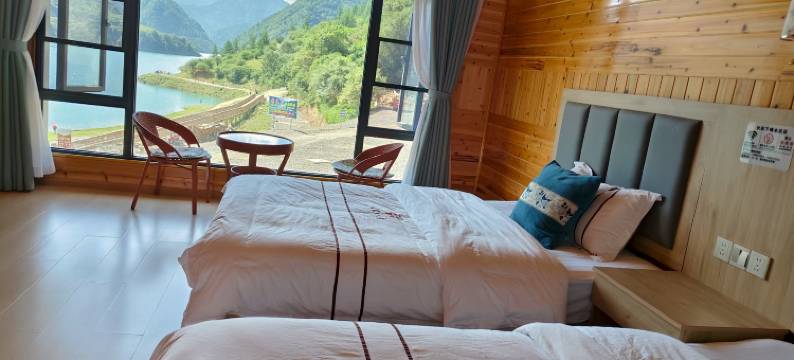 平武春天哥民宿图片