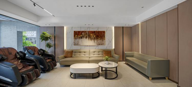 贵阳筑悦轻居酒店(万象城火车站店)图片