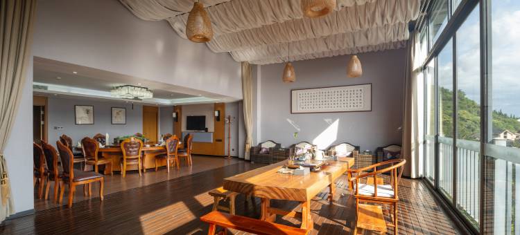 兴义峰林悦山酒店图片