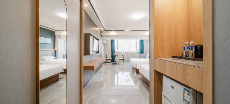 铂顿元世纪酒店(珠海明珠轻轨站店)图片