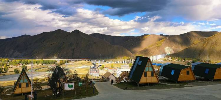 罗布星光·Verdant·Valleys野奢营地酒店(康定新都桥店)图片