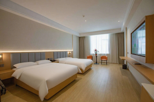 泊洋曼旅酒店(芒市广场德宏芒市国际机场店)